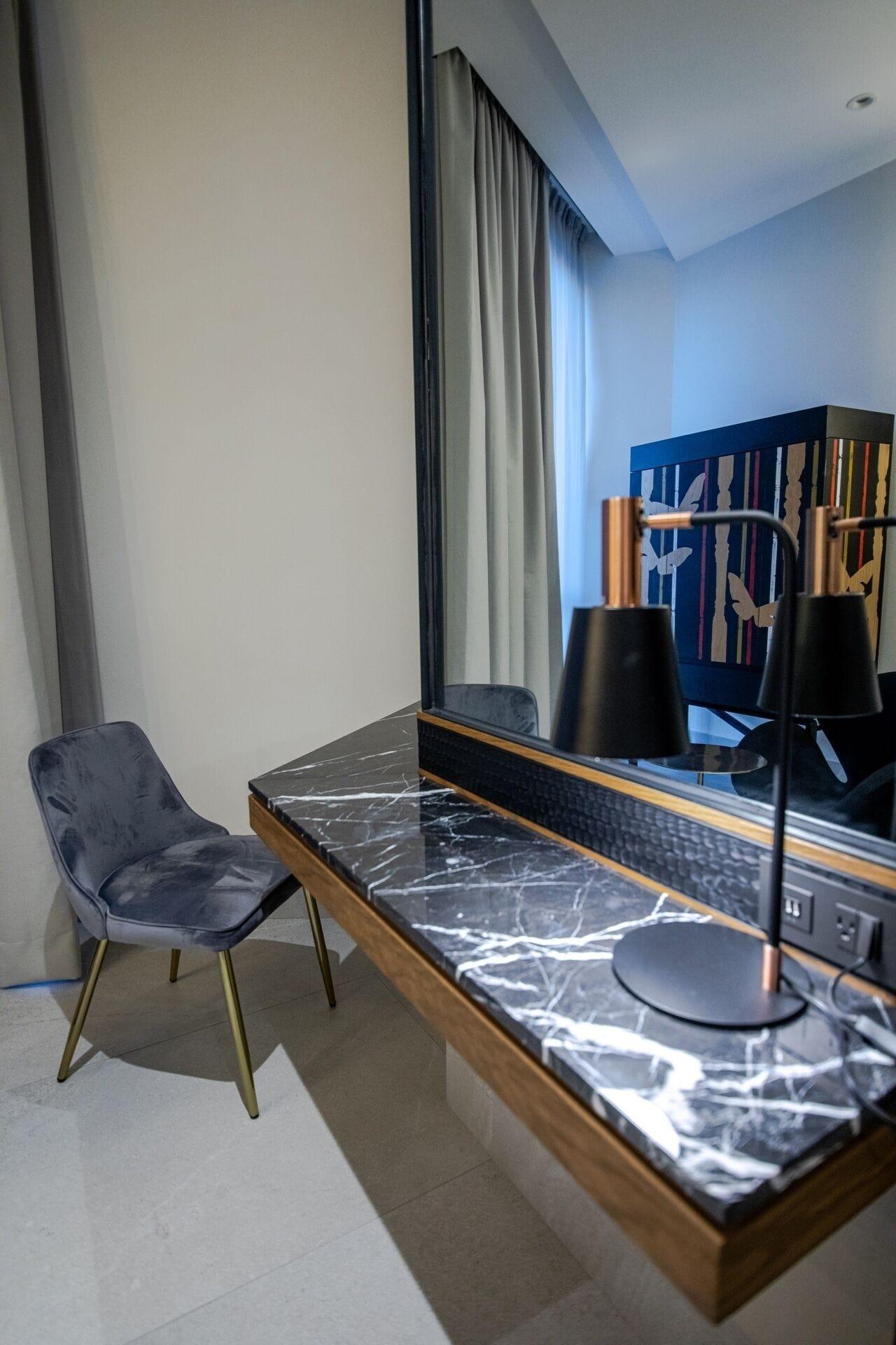 Becquer Hotel