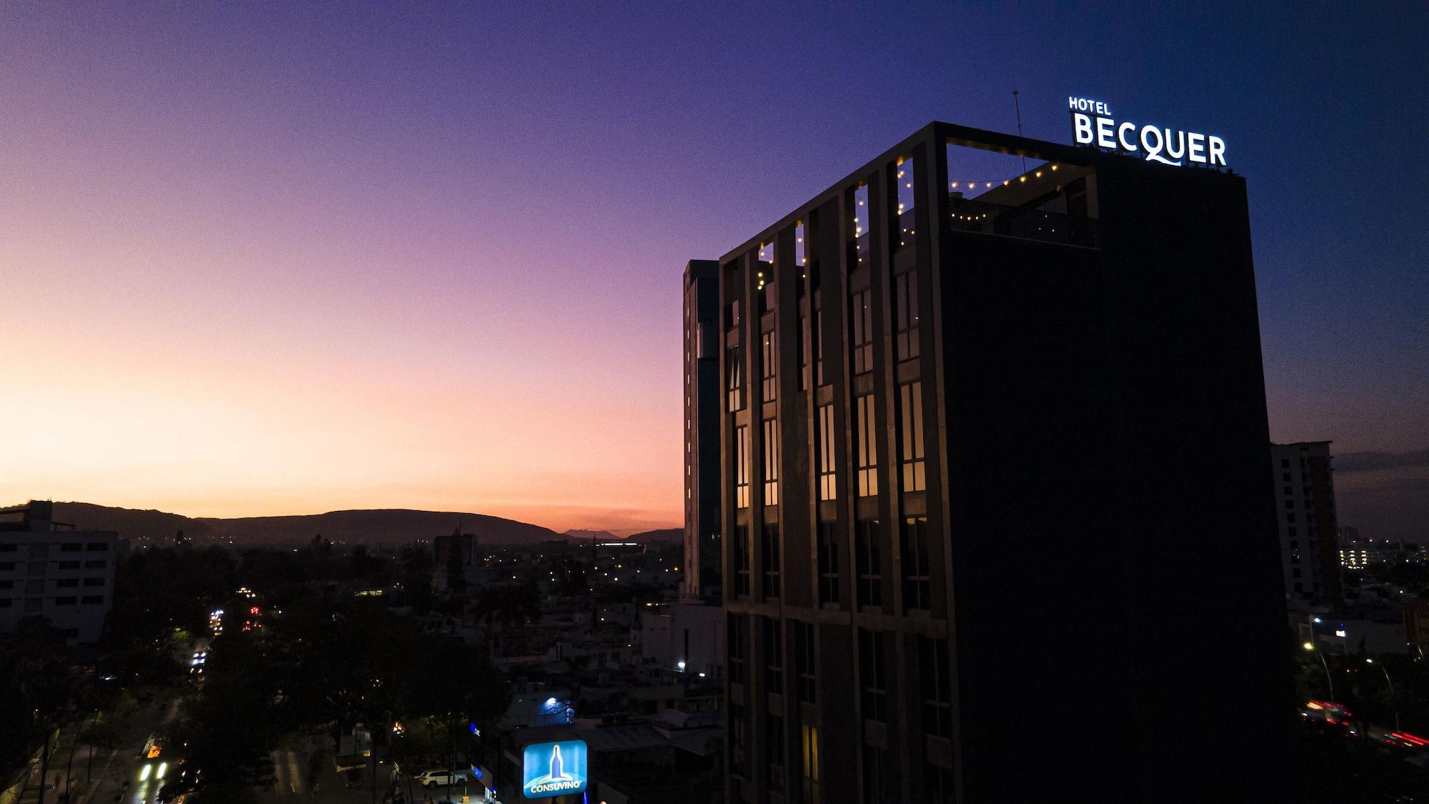 Hotel Becquer